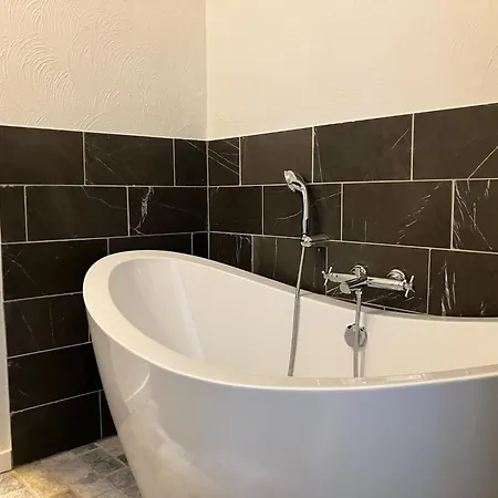 Apartment Cacele - La Croisette 5 En 6 Tweepersoonskamers Met Jacuzzi Vresse-sur-Semois