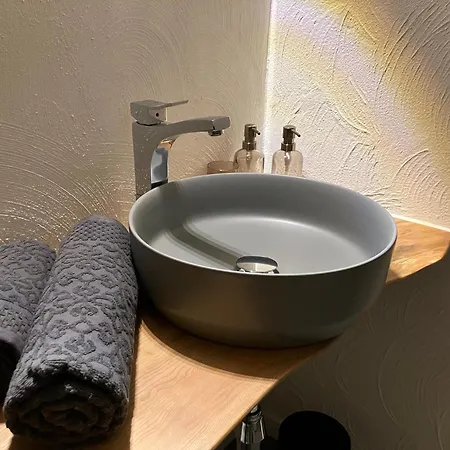 Cacele - La Croisette 5 En 6 Tweepersoonskamers Met Jacuzzi * Vresse-sur-Semois